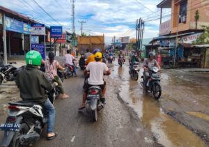 Lapor Pak Gubsu,..!! Jalan Kelambir Lima Lingkungan 2 Tolong Diperbaiki