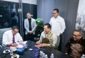 Ketua MPR RI Bamsoet Dorong Advokat Tingkatkan Aktifitas Pro Bono dan Legal Aid.