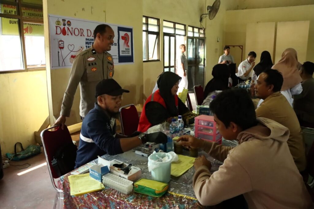 49 Kantong Darah Terkumpul Dan Bansos Dalam Rangka Hut ke-72 Humas Polri