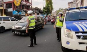 Sat Lantas Polresta Manado Gelar Turjawali Pagi untuk Ciptakan Kamseltibcar di Jalan Raya