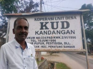 Pupuk Subsidi Dikeluhkan. Manajer KUD Kandangan : Tidak Tau Saya Penyaluran Pupuk ke Petani