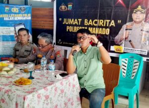 Polresta Manado Sapa Warga Pelabuhan Dalam Kegiatan Jumat Bacirita: Mendengar dan Menemukan Solusi Bersama