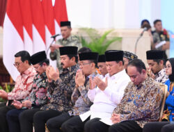 Menhan Prabowo Subianto Bayar Zakat Fitrah di Istana Negara