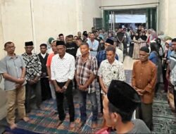 Ratusan Masyarakat Kecamatan Ulim Hadiri Pengukuhan Tim Sabar, Geuchik Gade Jabat Ketua Pemenangan