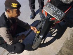 Lindungi Sepeda Motor Warga, Polsek Grogol Petamburan Gembok Belasan Motor Di Sejumlah Wilayah