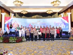 SSDM Polri Berikan Penghargaan Pin Emas Untuk Atlet Polri Berprestasi