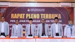 KPU Padang Sidempuan Menetapkan Letnan Levi Sebagai Walikota Terpilih Periode 2025-2030